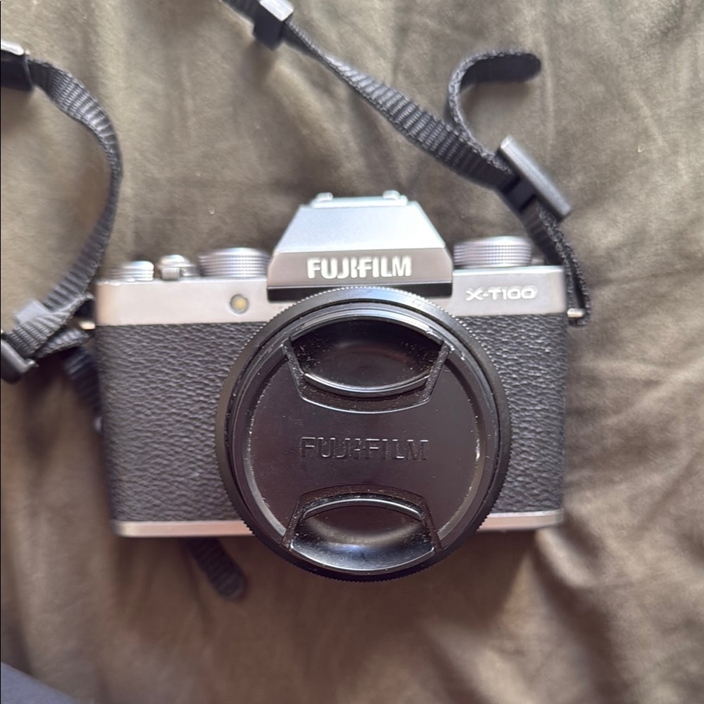 Fujifilm X-T100 Black Camera